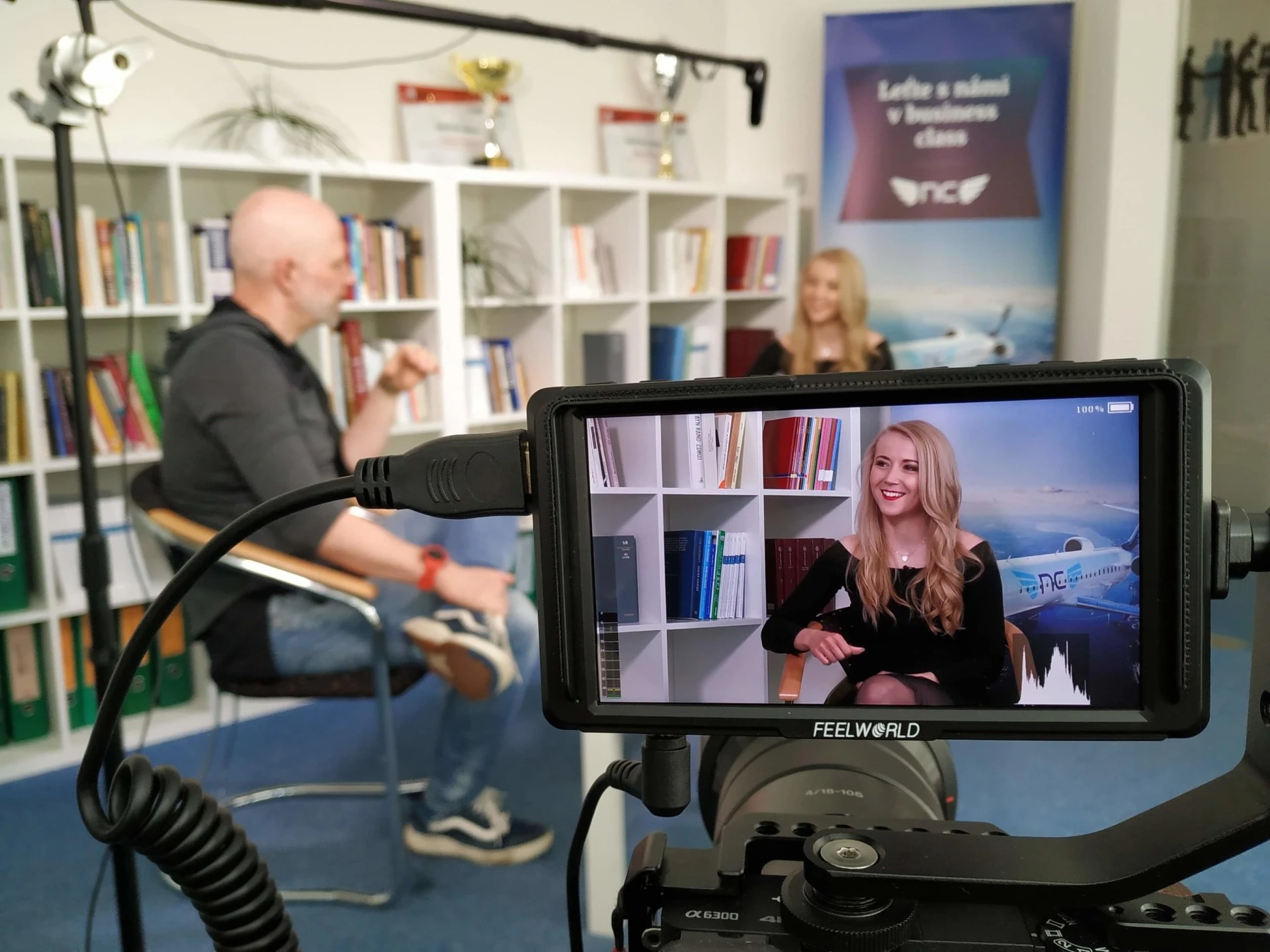 Druhým hostem video talkshow je úspěšná absolventka Anita Baselová z TV Seznam