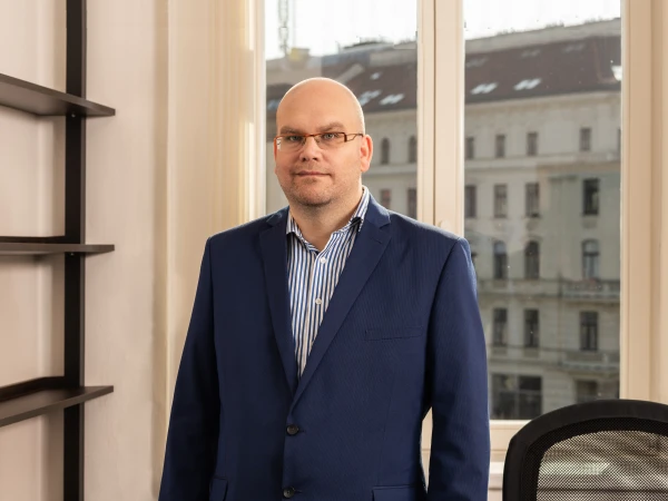 Dobrý marketing má drtivý vliv na výsledky voleb, říká politolog Lukáš Valeš