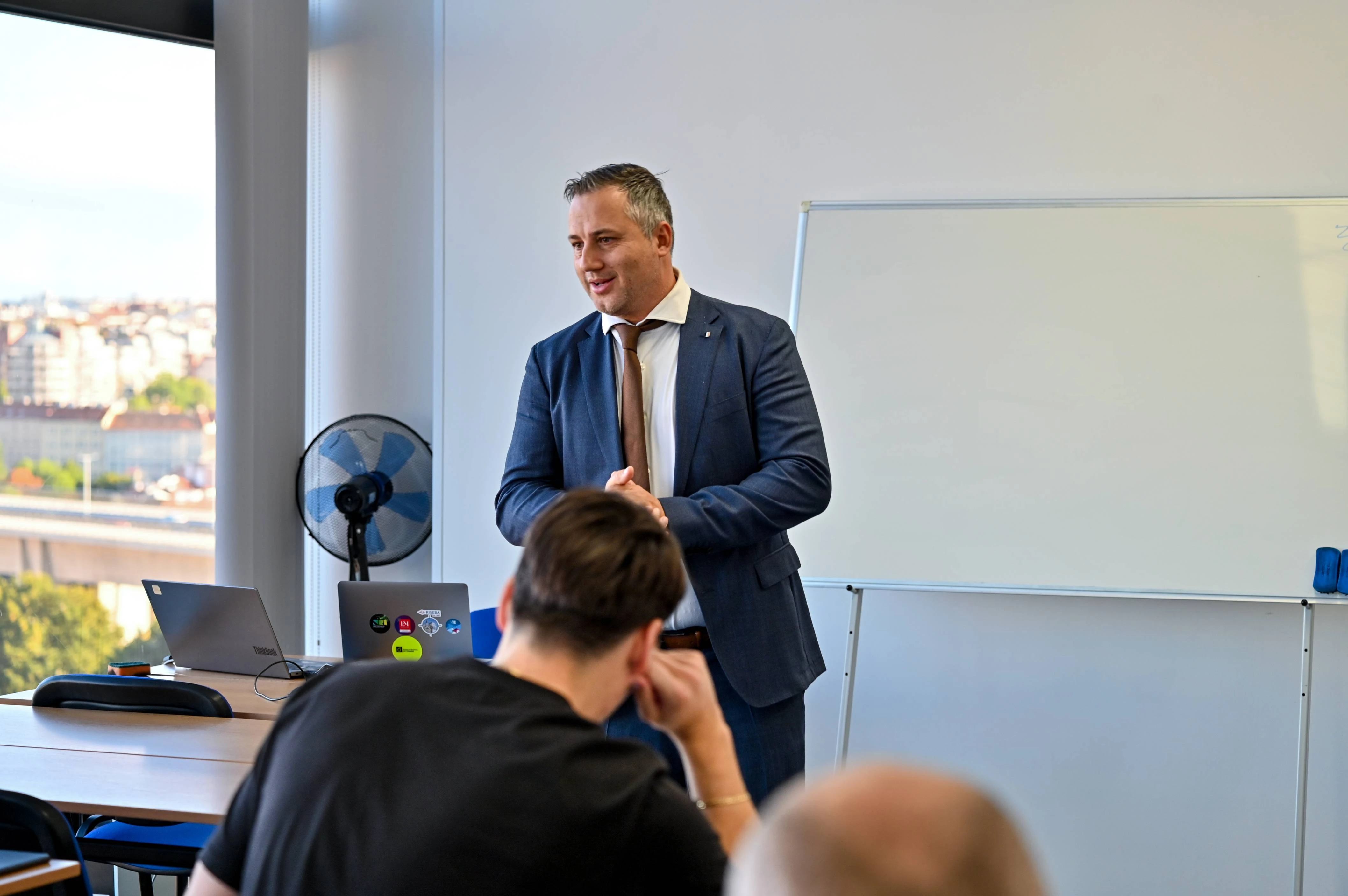 Strategický leadership v rozvinutých a rozvíjajúcich sa krajinách