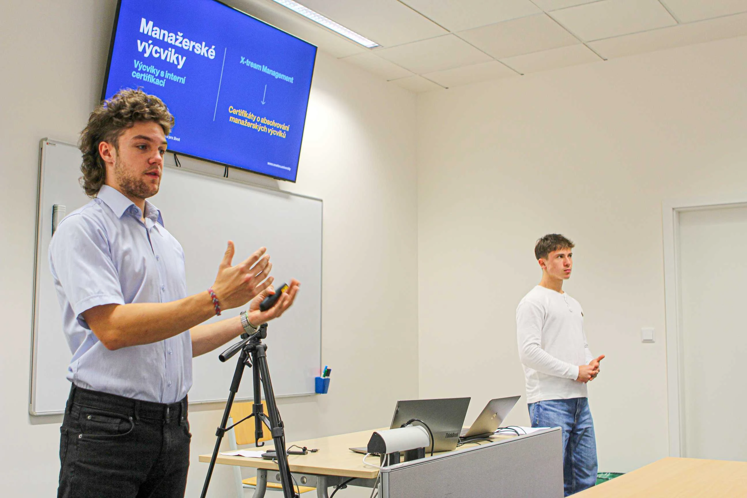 Zásady efektivní komunikace: Strategický klíč k úspěchu v 21. století