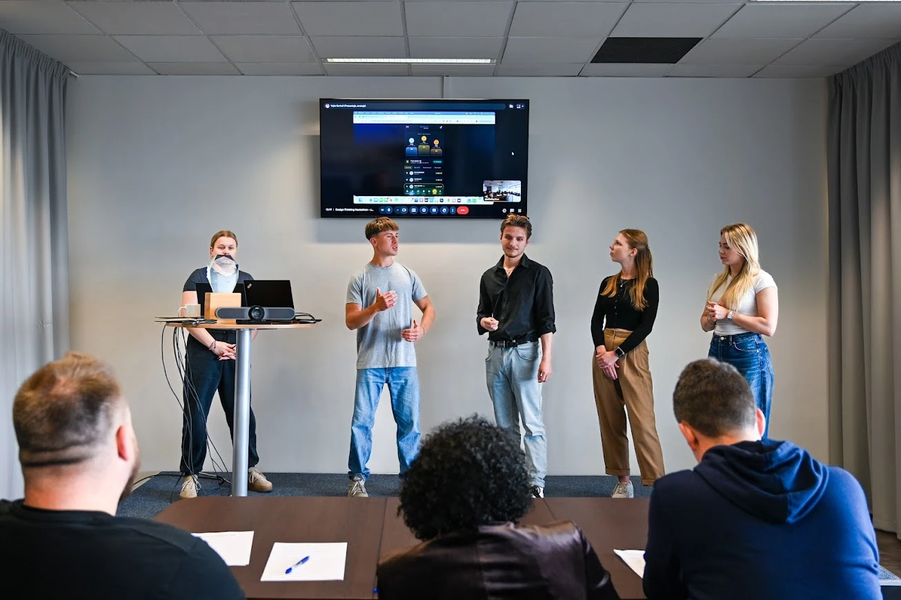 Studenti programu Business Leadership během 24 hodin navrhli strategii pro NEWTON University