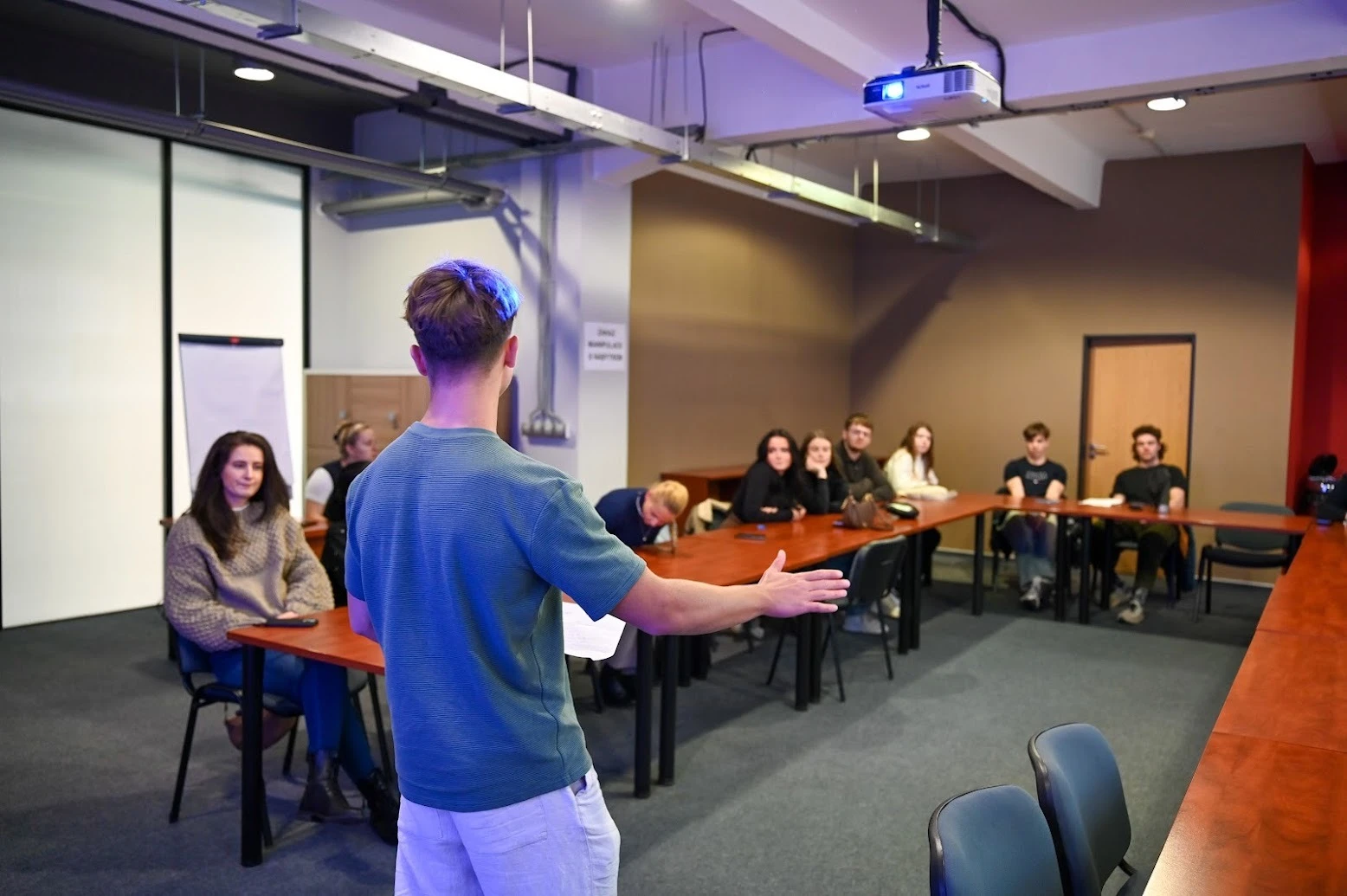 Architekti vlastního času: Umění synergie mezi studiem, kariérou a volným časem