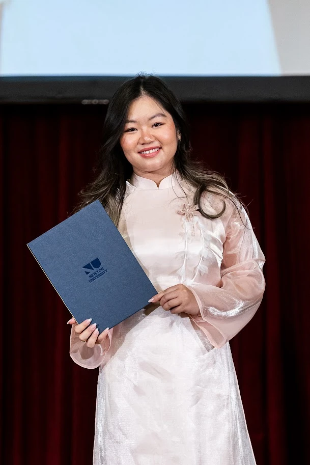 From School desk straight to the Global Market
