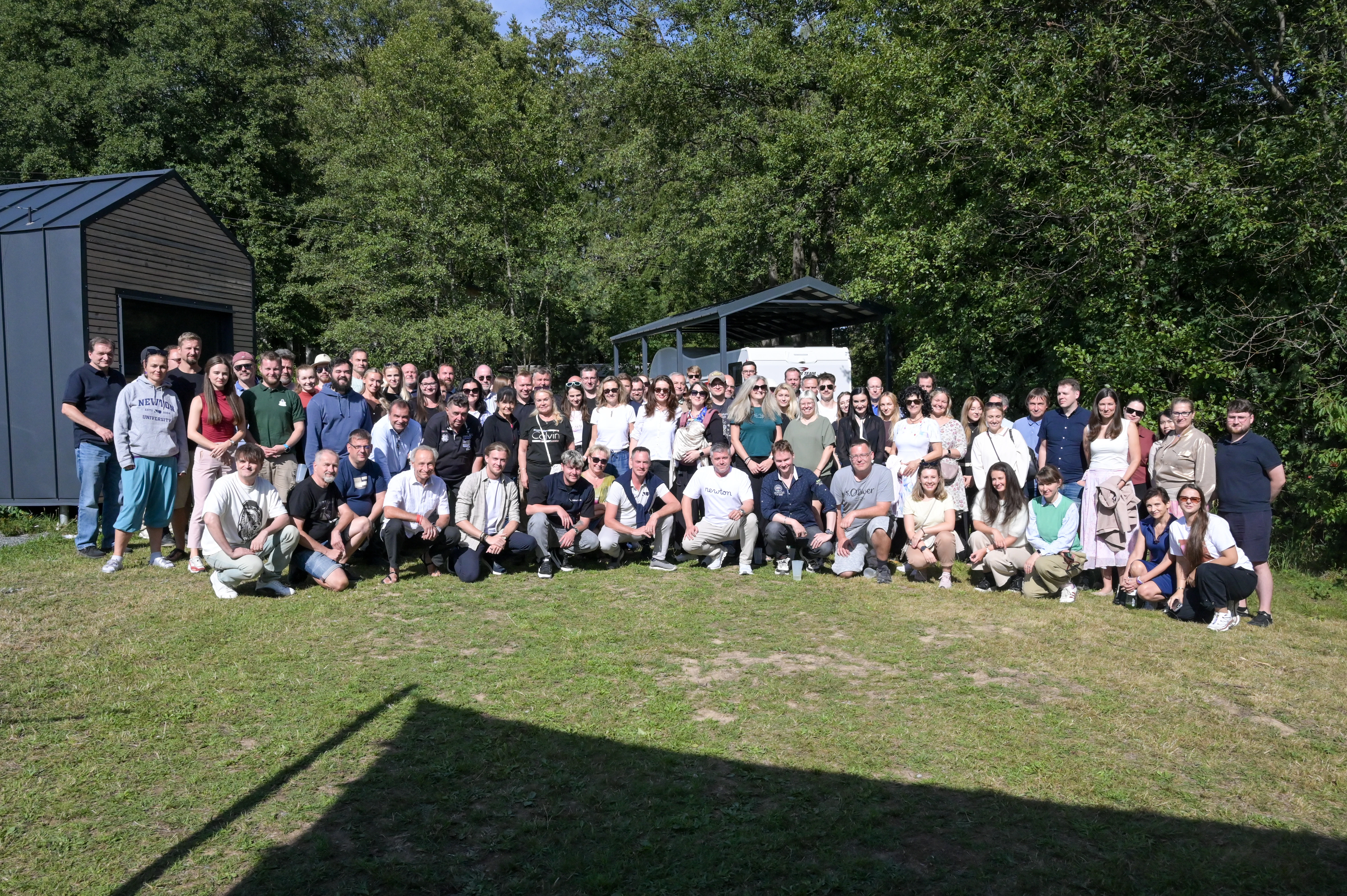 Kam míří NEWTON a proč je v centru všeho člověk