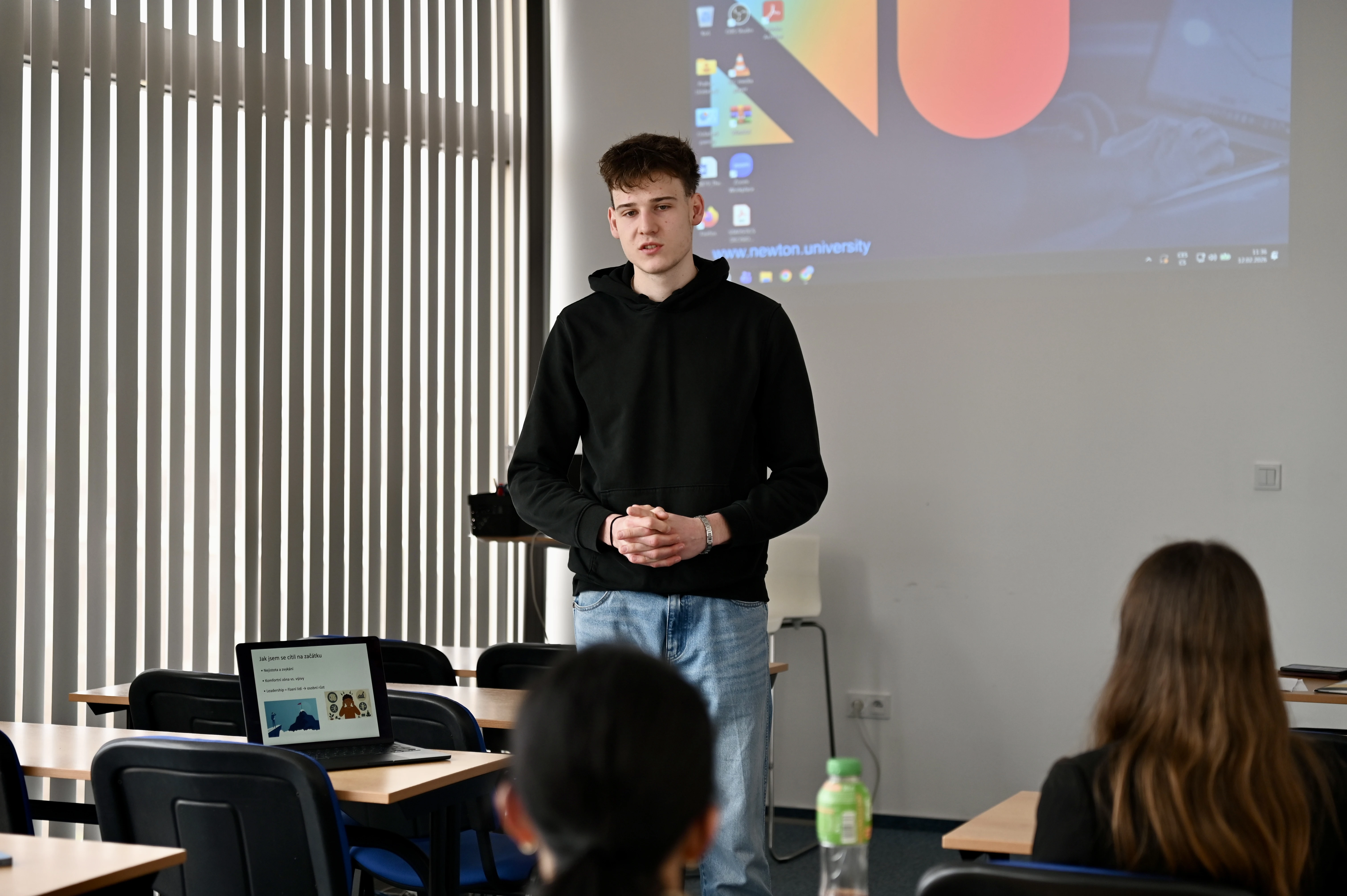 Od reziliencie k zodpovednosti. Študenti Business Leadership vyplávali do druhého ročníka