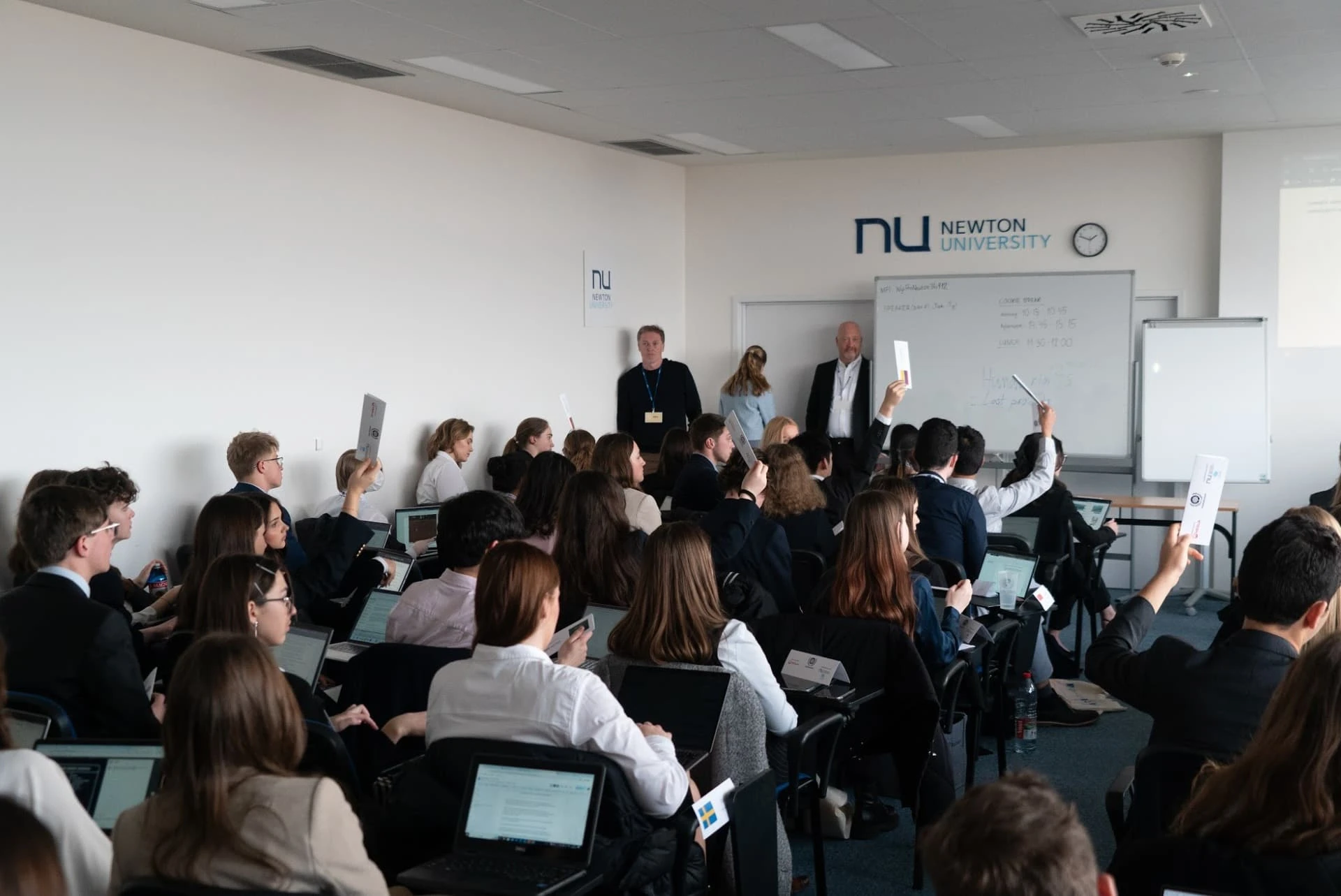 PORGMUN: Studentské OSN pod střechou NEWTONu