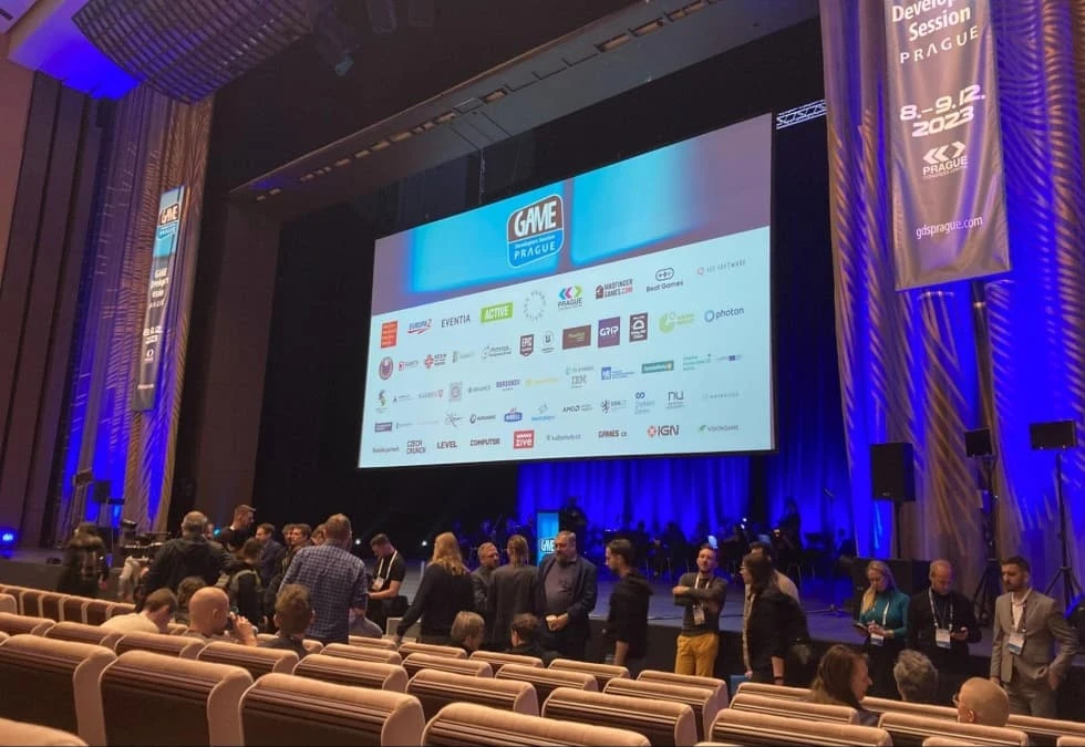 NEWTON fandí AI a počítačovým hrám