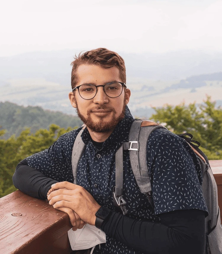 K designovým nabíječkám přivedla kluky z Basefoundu láska k Applu