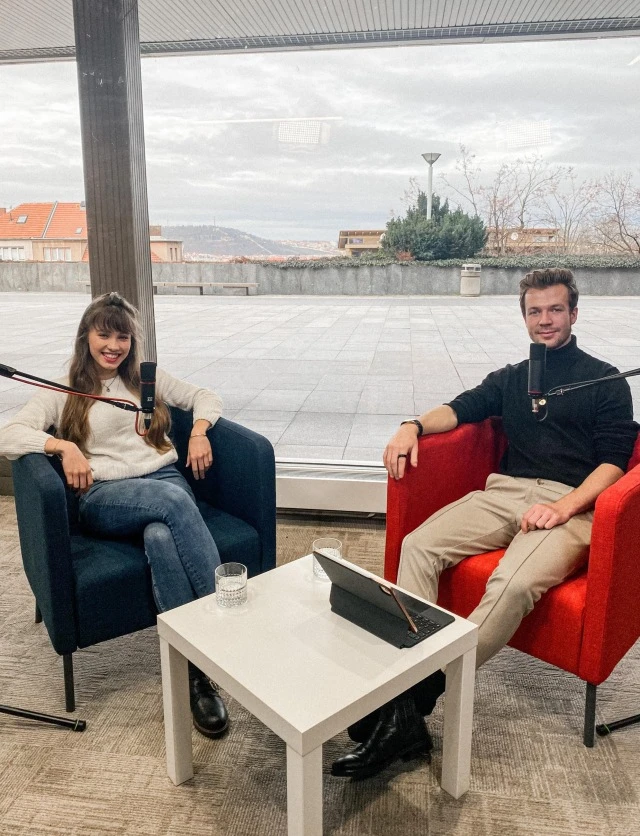 Kluci se divili, že umím řídit. Na TikToku chci bořit stereotypy