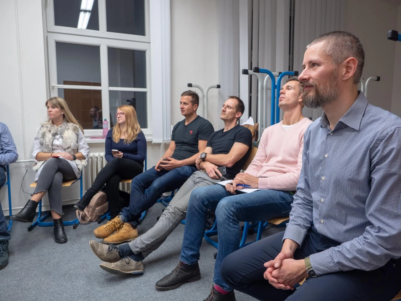 Absolventi kombinovaného studia prozradili, jak vybírali školu a jak ji zvládli při práci