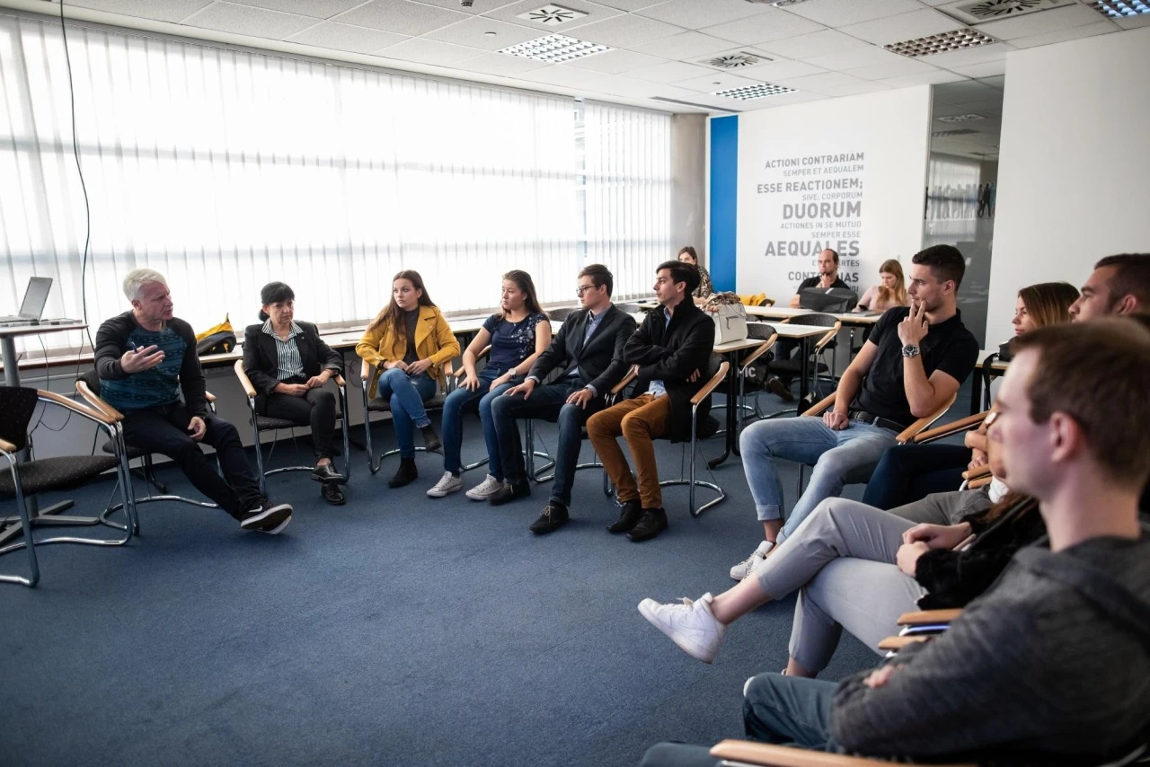 Rozhovor: emoce a hodnoty jsou 2 pilíře úspěchu, říkají vyučující