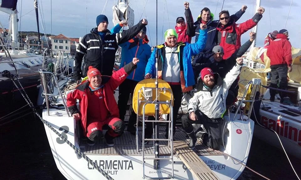 Chcete studovat na Newton University? Pak máte našlápnuto stát se jachtařem