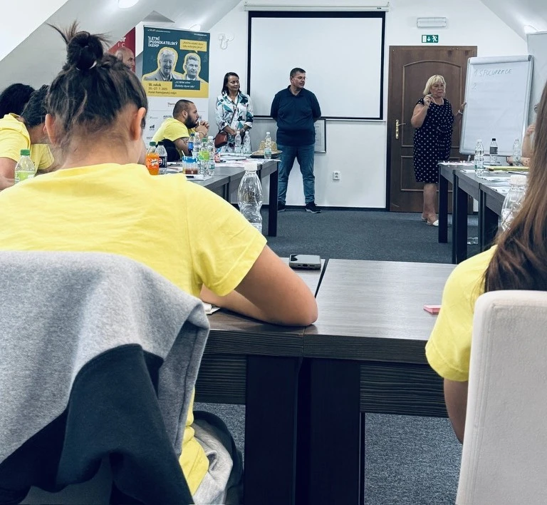 „Nejde jen o znalosti, ale o sebevědomí.“ Ludmila Hruban mluví o proměnách mladých na Letním podnikatelském kempu