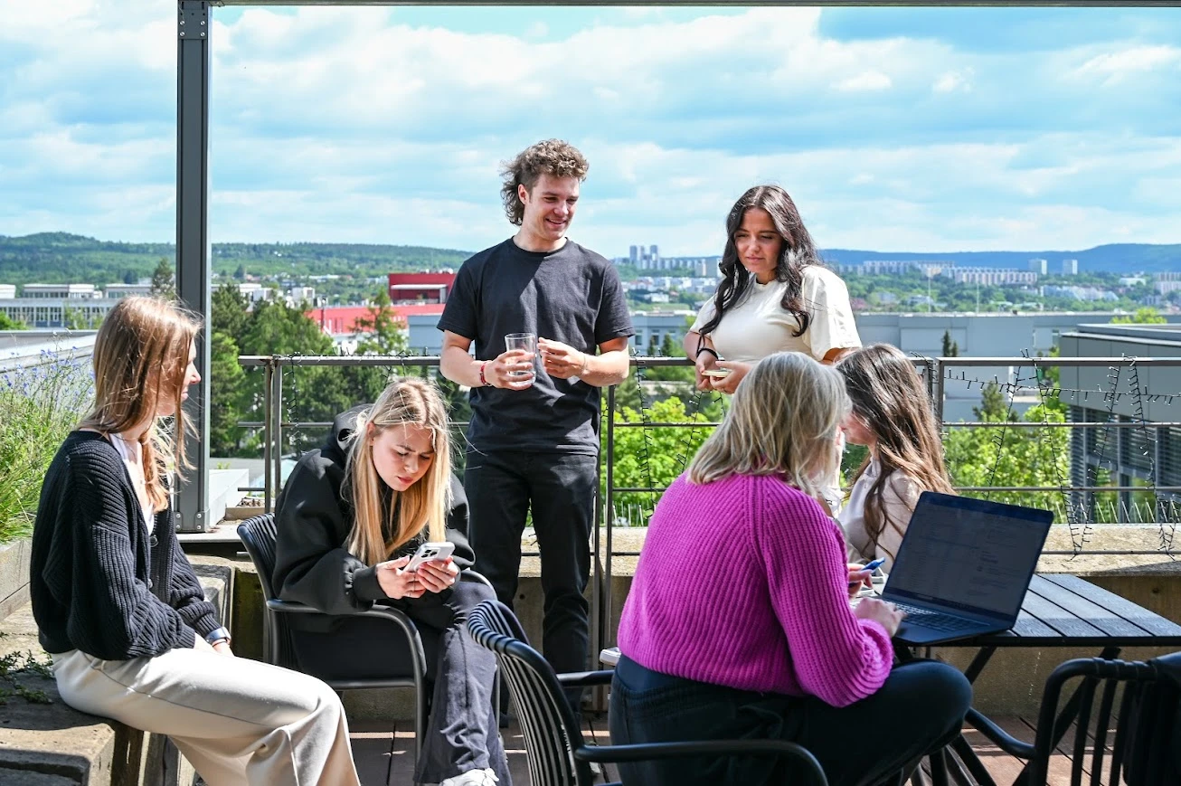Studenti programu Business Leadership během 24 hodin navrhli strategii pro NEWTON University