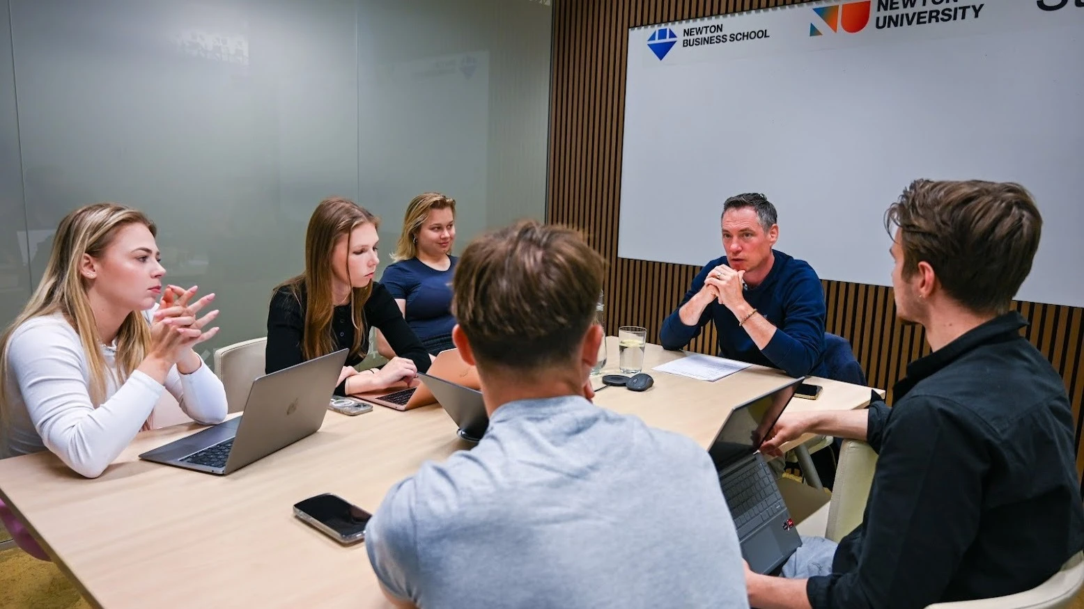 Architekti vlastního času: Umění synergie mezi studiem, kariérou a volným časem